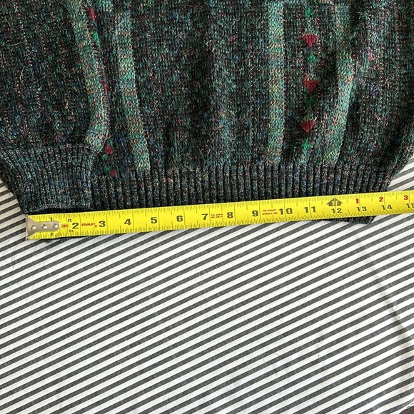 Vintage London Fog Sweater - Picture 5 of 6